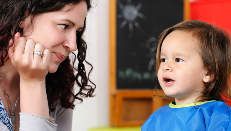 Shenja paralajmëruese për të folurin e fëmijës suaj të vogël