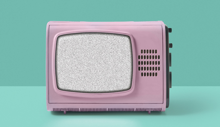 Prindërit po fikin makinat e zhurmës së bardhë për foshnjat – a duhet ta bësh dhe ti?