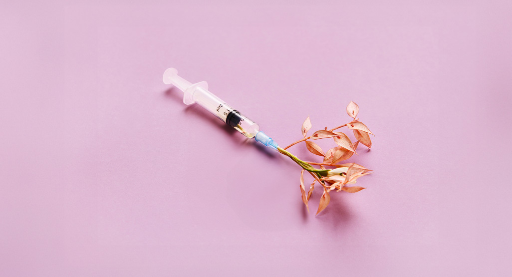 Si të trajtoni temperaturën dhe reagimet e tjera pas vaksinave të fëmijës tuaj